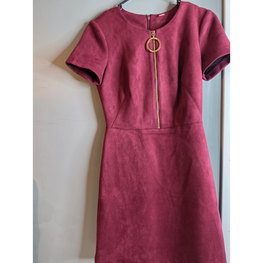 Calvin Klein Faux Suede Short Sleeve Ring Zip Sheath Dress Burgundy Wine Size 2